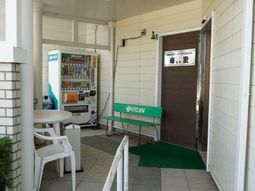 休憩スペースの入り口