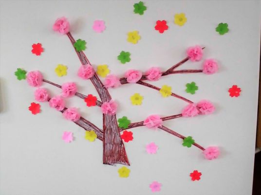手作り桜の掲示物