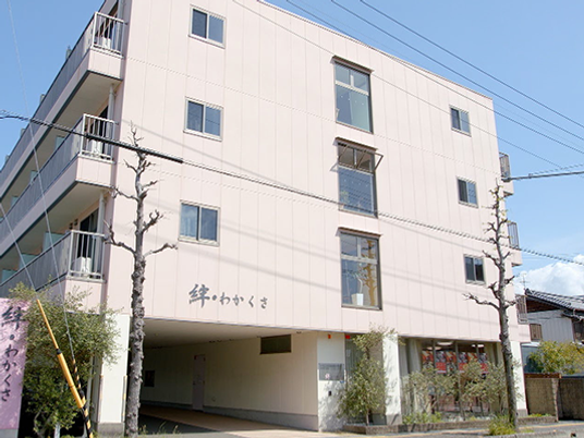 外観の建物正面  