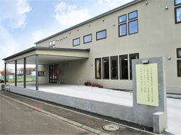 清潔感のあるエントランス