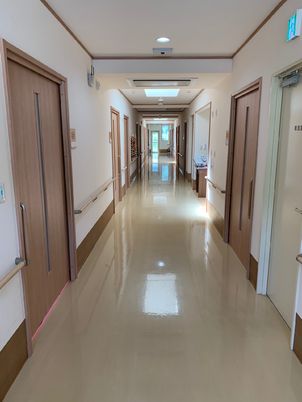 広々とした廊下