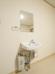 バリアフリーの洗面設備