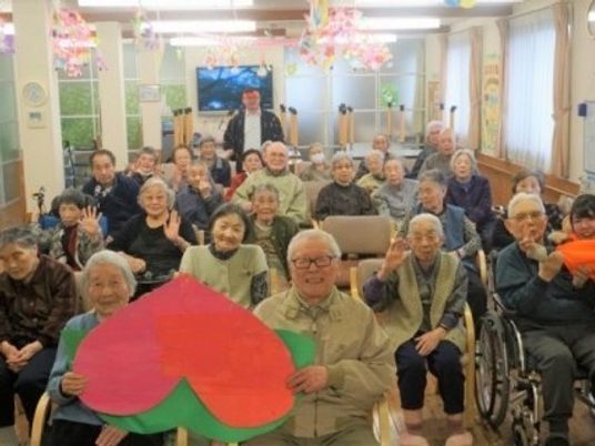 多目的室での集合シーン