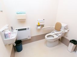バリアフリーのトイレ設備
