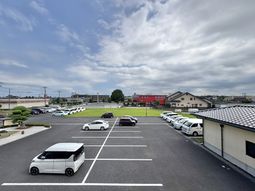 駐車場の外観