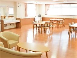 暖かみのある快適な食堂