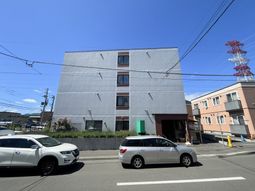 現代的な建物外観