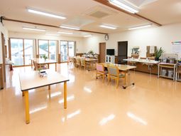 広々とした明るい多目的室