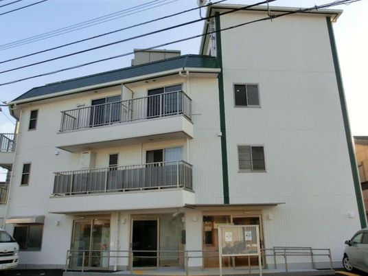 清潔な建物の外観