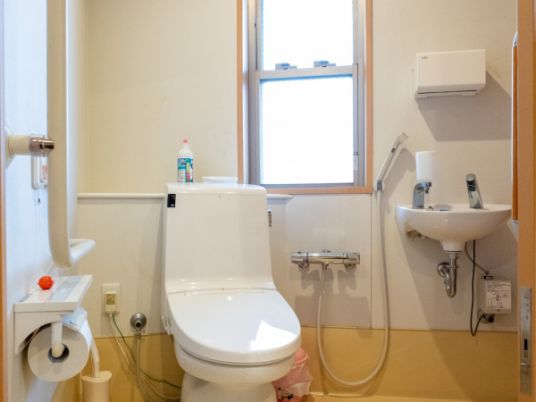明るいトイレ空間