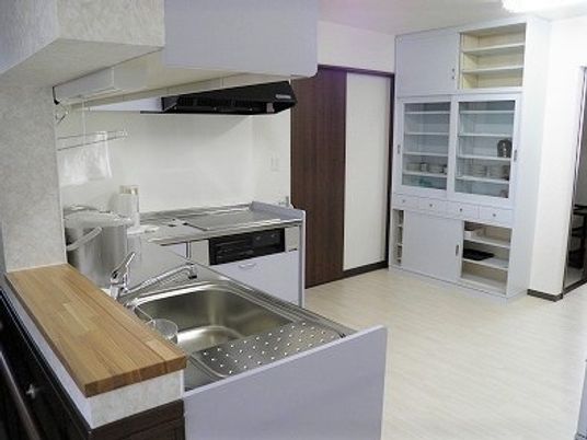 清潔感あるキッチン空間