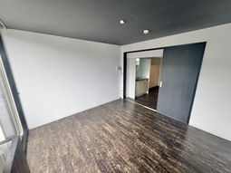 陽光差し込む居室
