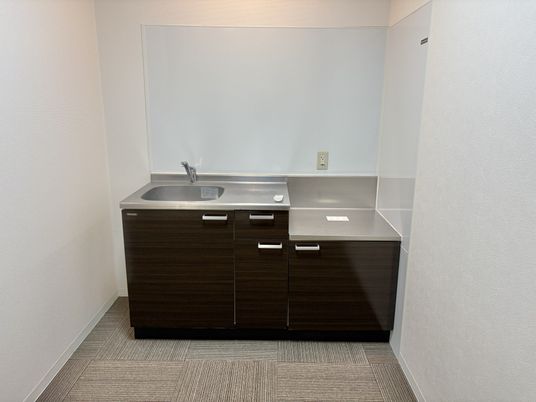 シンプルなシンクとカウンター