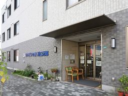 清潔感あるエントランス