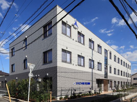 清潔感のある建物の外観