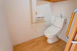 清潔なトイレの一室