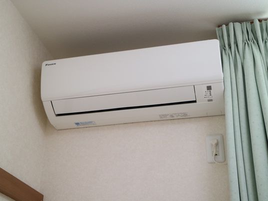 エアコンのついた居室