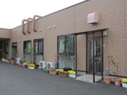 きれいな施設の外観