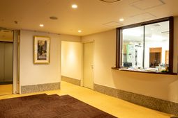 フロントビューの廊下