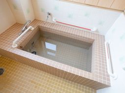 清潔な浴室