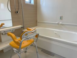 安全な入浴サポート浴室