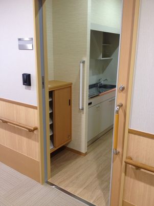 明るく清潔な洗面室