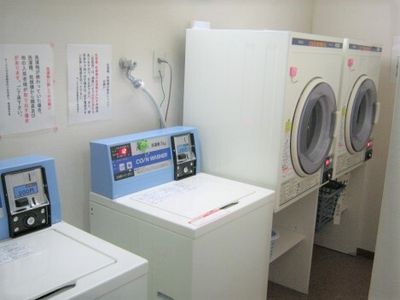 清潔な洗濯室設備