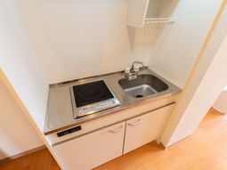 コンパクトなキッチンスペース