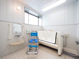 バリアフリーな浴室