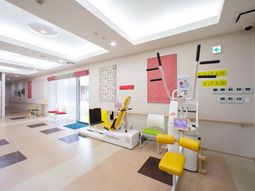 明るい機能訓練室