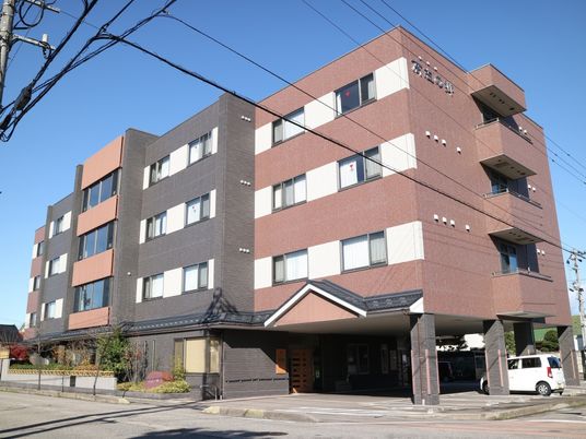 清潔感のある建物の外観