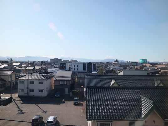 明るい町の景色