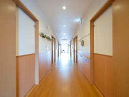 温かみのある廊下