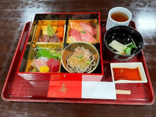 彩り豊かなおせち料理