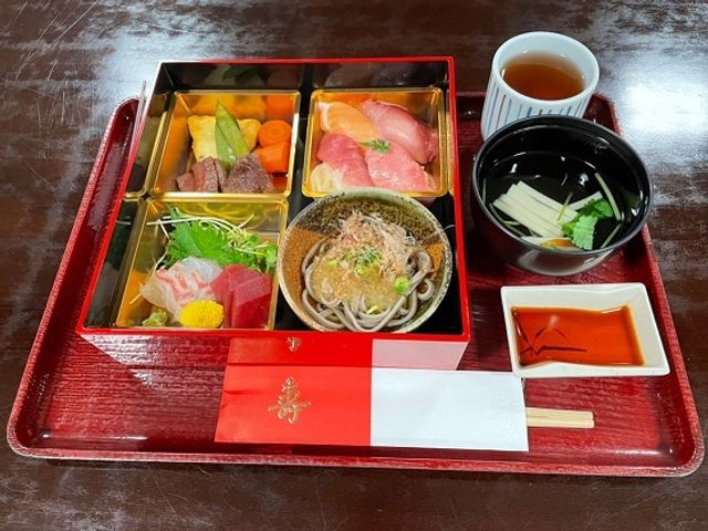 彩り豊かなおせち料理