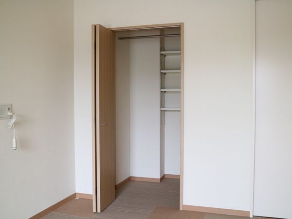 整理されたクローゼット