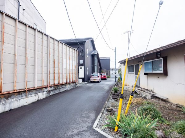 モダンな建物の外観