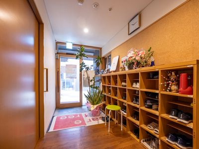 明るい雰囲気の玄関