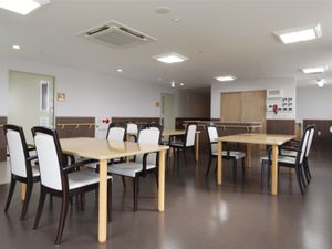明るい食堂  