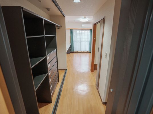 居室の廊下と収納