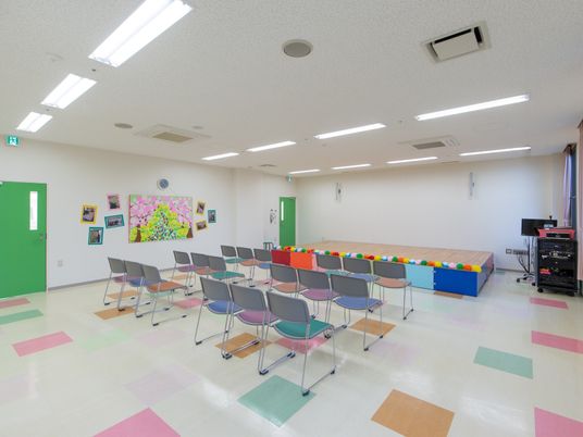 多機能スペースの広間