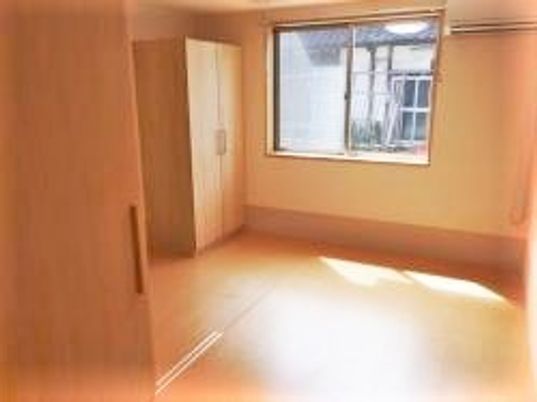日当たりの良い明るい居室