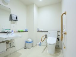 清潔な洗面トイレ空間