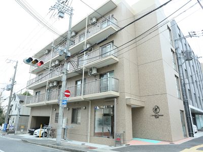 都市型の外観