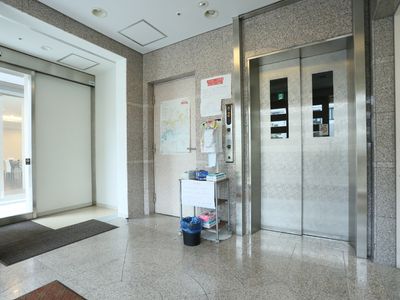 エレベーター前の通路