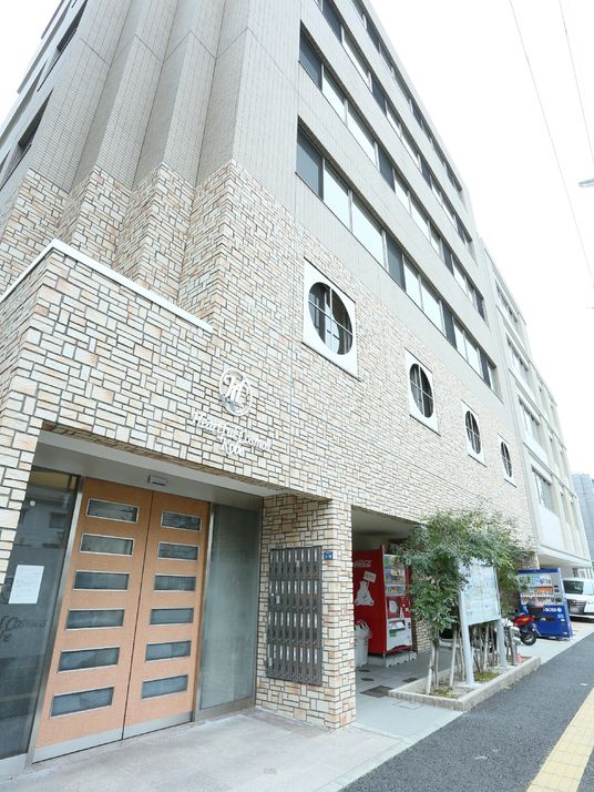 多層建築の外観