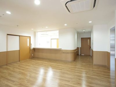 入り口と受付のエリア