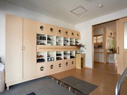 靴が並ぶ玄関