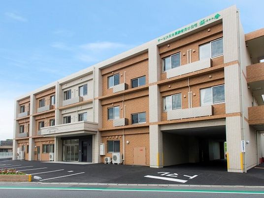 清潔感のある建物の外観