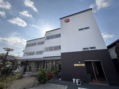 エントランスの外観